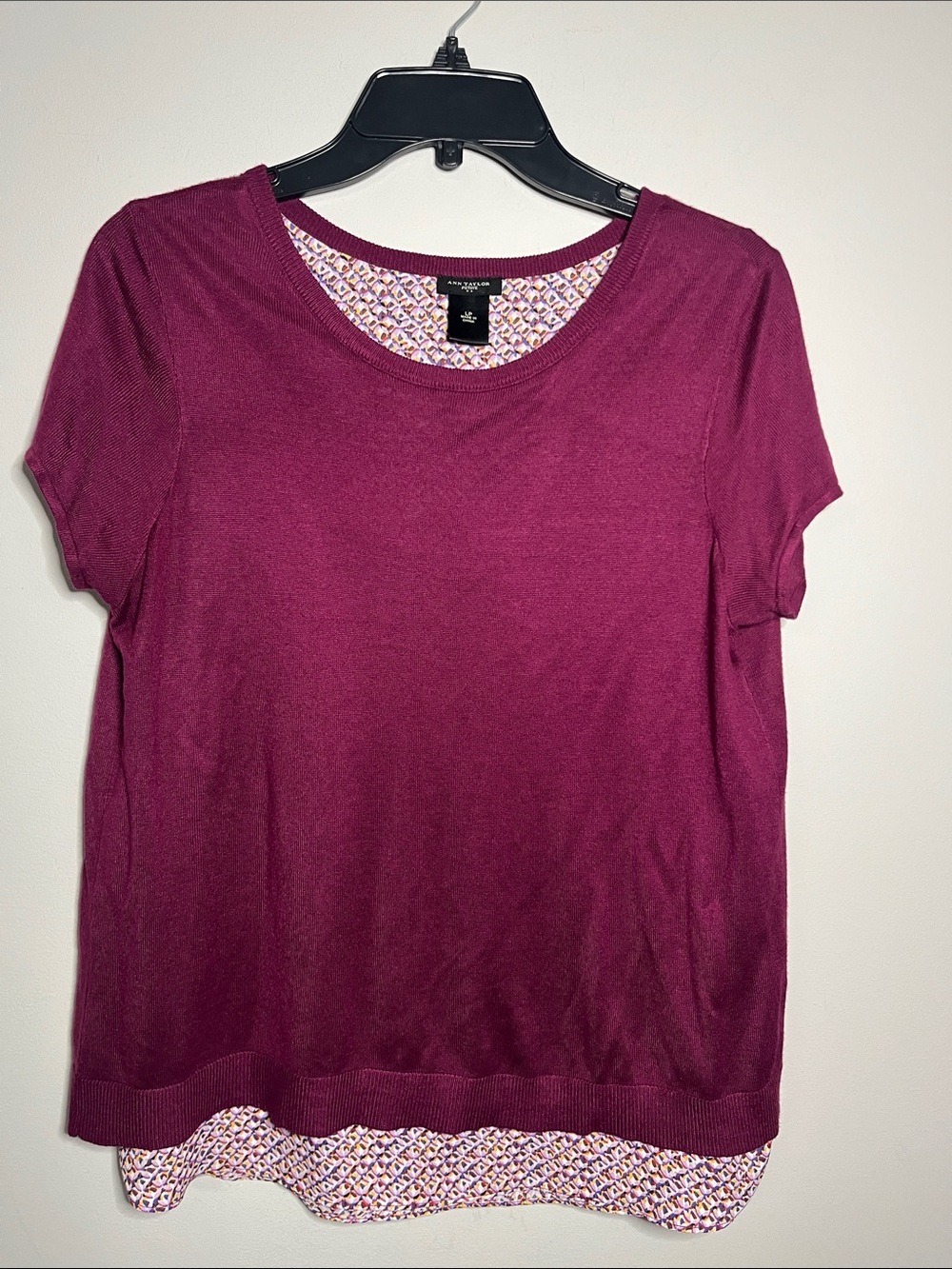 Ann Taylor Large Petite Burgandy Short Sleeve Top